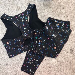 Fabletics 1X Workout Set- Leggings & Bra. Like new!